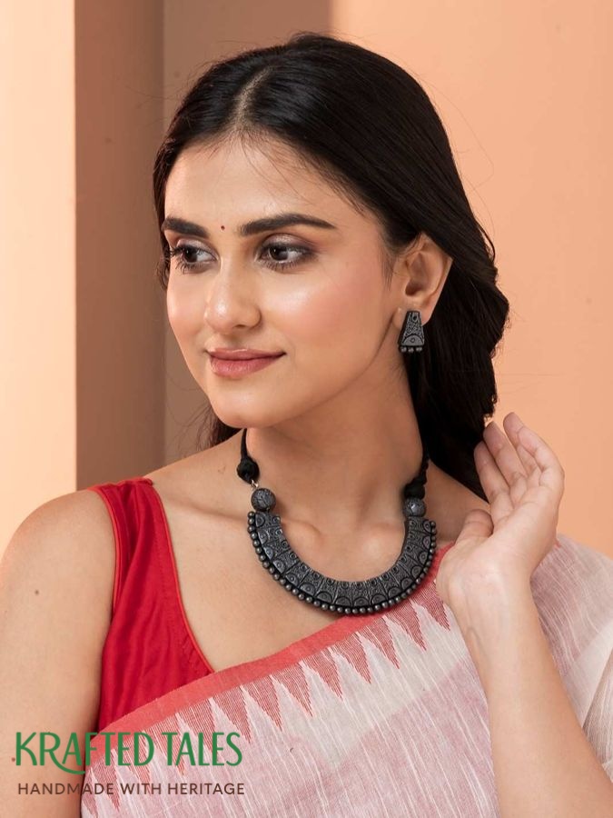 Handmade jewelry in Kolkata India