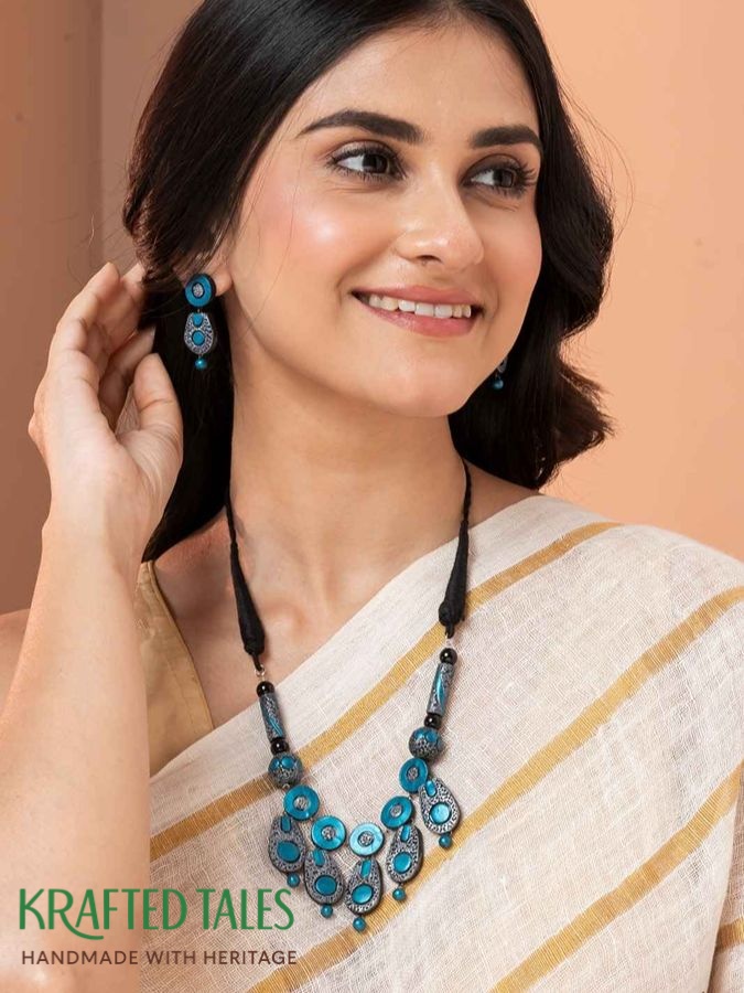 Handmade jewelry in Kolkata India
