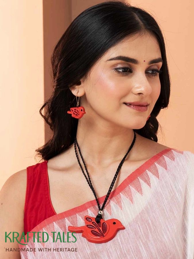 Handcrafted jewelry in Kolkata India