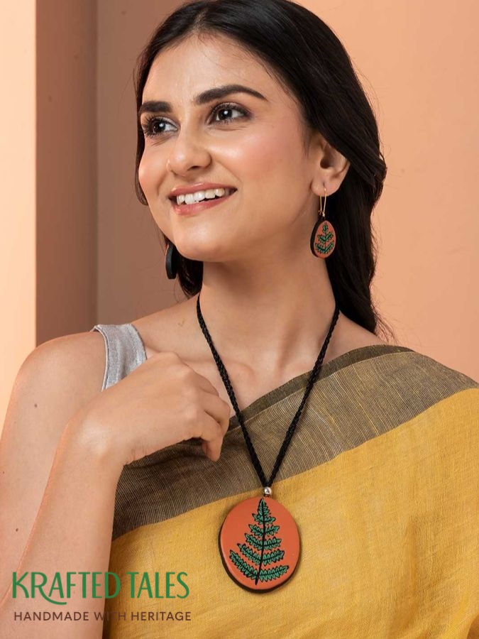 Handcrafted jewelry in Kolkata India