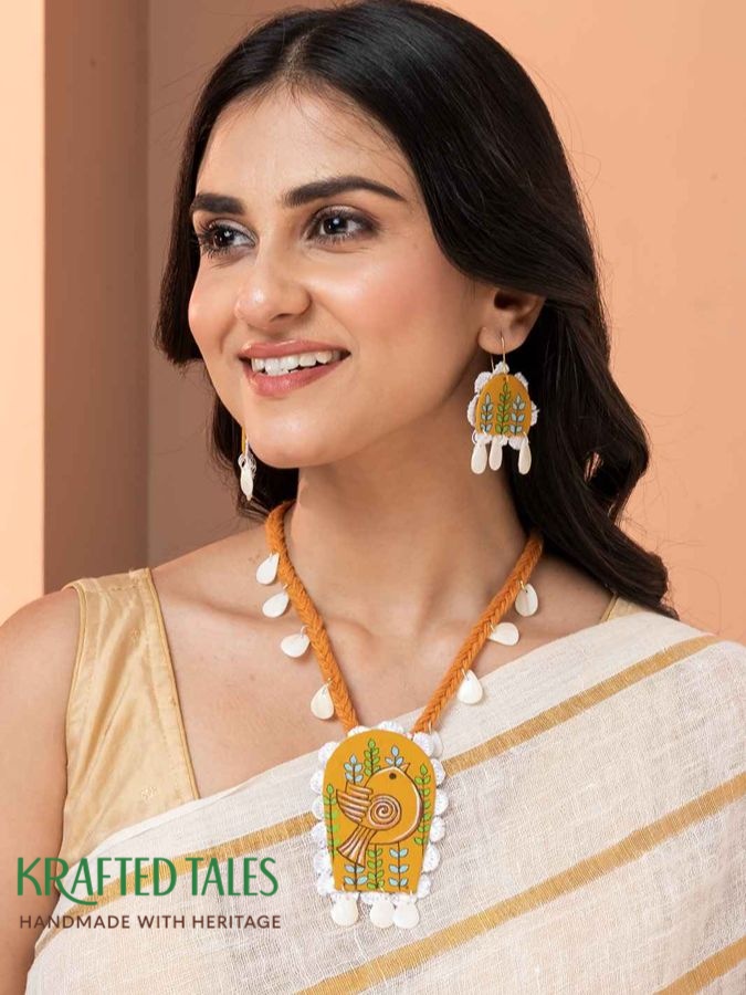 Handmade jewelry in Kolkata India