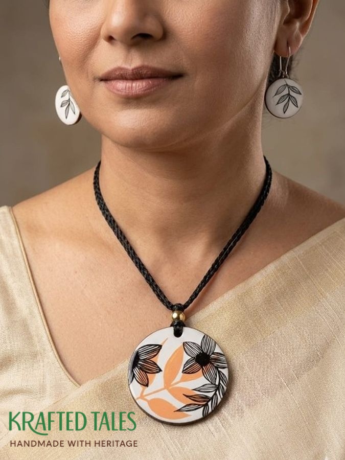 Handmade jewelry in Kolkata India